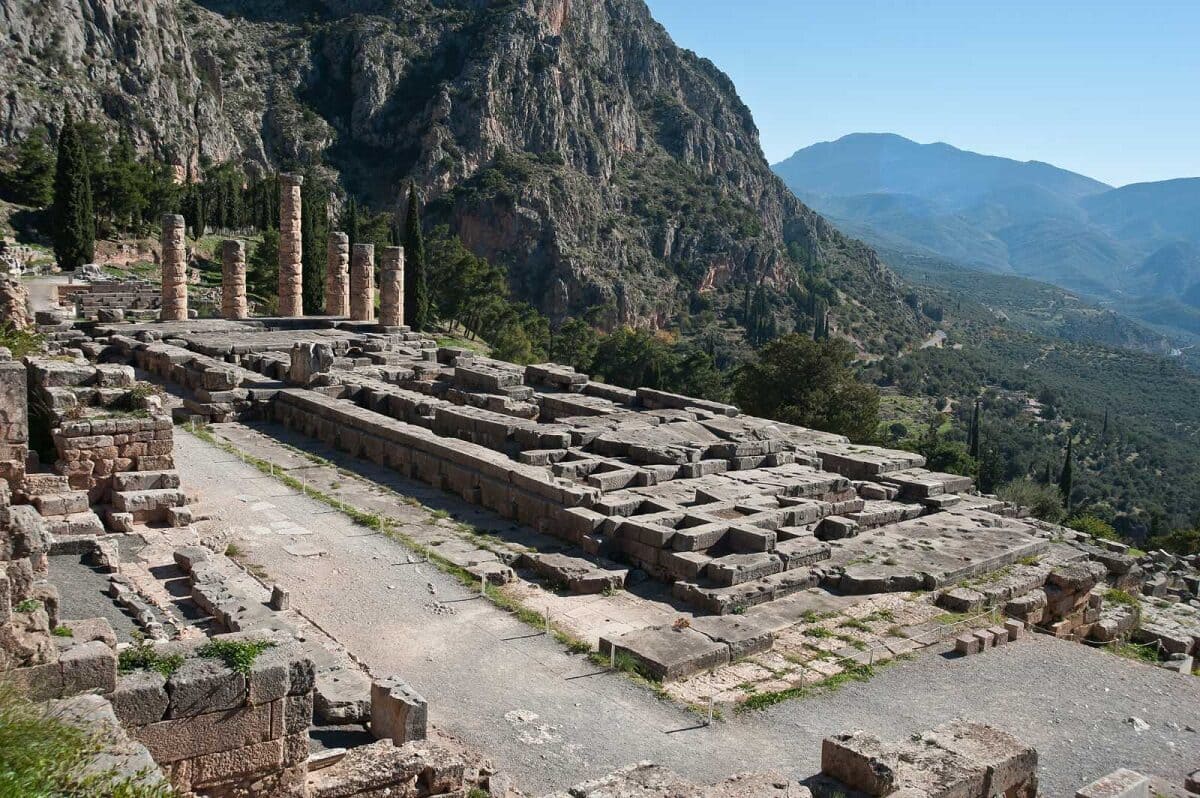 Ναός του Απόλλωνα, Δελφοί