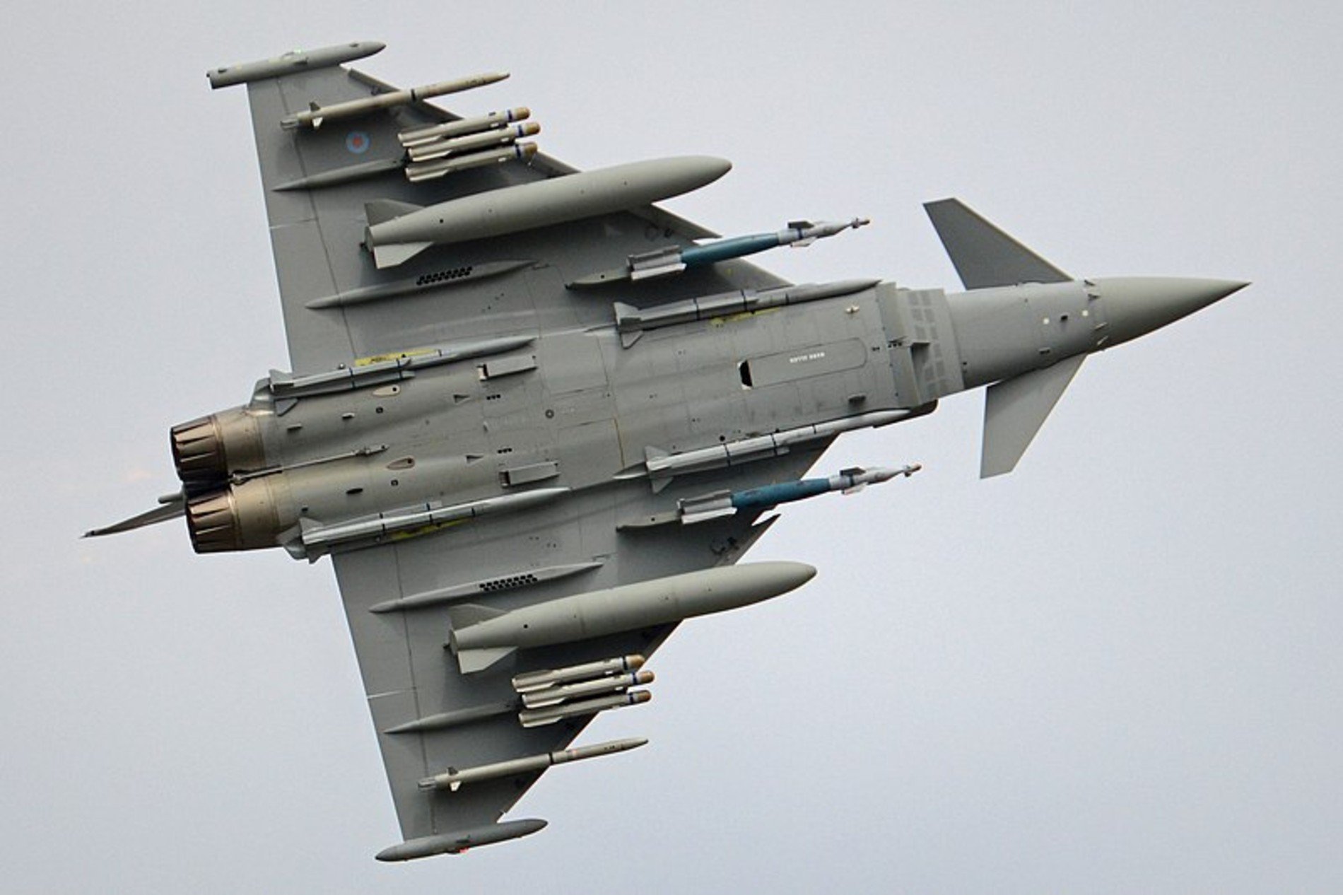 Οπλισμένο Eurofighter Typhoon